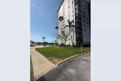 5220 Brittany Drive S #803, Saint Petersburg, FL 33715 - Photo 13