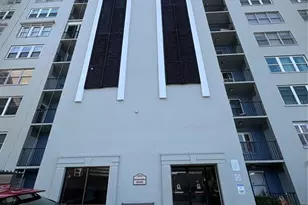 5220 Brittany Dr S, Saint Petersburg, FL 33715 - Photo 1