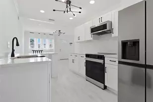 4930 Eldorado Dr, Tampa, FL 33615 - Photo 11