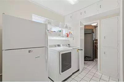 100 72nd Street S, Saint Petersburg, FL 33707 - Photo 25