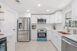 16133 Sandcrest Way, Tampa, FL 33618 - Photo 9