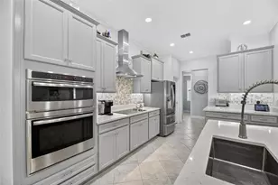 16805 Banner Shell Pl, Wimauma, FL 33598 - Photo 7