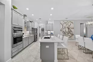 16805 Banner Shell Pl, Wimauma, FL 33598 - Photo 9