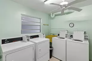 4895 Bay St NE, Saint Petersburg, FL 33703 - Photo 27