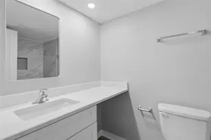 4895 Bay St NE, Saint Petersburg, FL 33703 - Photo 15