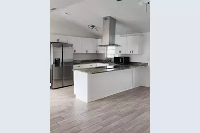 3244 Fox Lake Drive, Tampa, FL 33618 - Photo 3