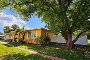 5230 11th Ave S, Gulfport, FL 33707 - Photo 17