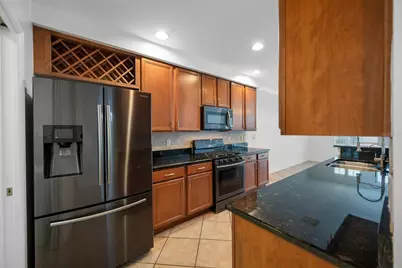 11560 Fountainhead Drive, Tampa, FL 33626 - Photo 5