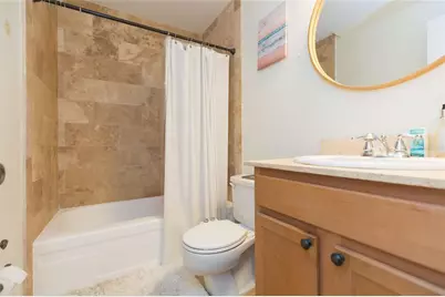 4513 S Oak Drive #Q62A, Tampa, FL 33611 - Photo 9