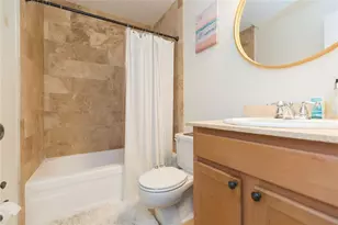 4513 S Oak Dr, Tampa, FL 33611 - Photo 9