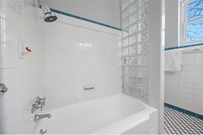 205 25th Avenue NE, Saint Petersburg, FL 33704 - Photo 43