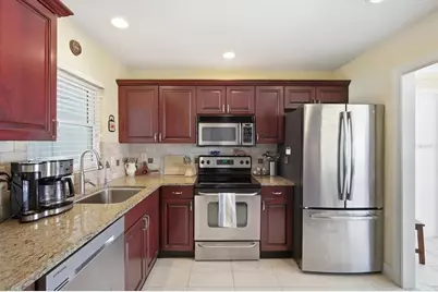 2320 Aquabluff Place #V274, Sarasota, FL 34231 - Photo 11