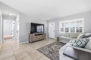 10997 87th Ave, Seminole, FL 33772 - Photo 7