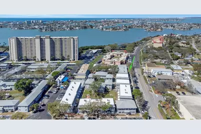 6976 Sunset Drive S #6976, Saint Petersburg, FL 33707 - Photo 1