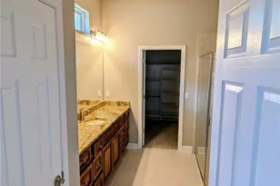 538 Westchester Hills Ln, Valrico, FL 33594 - Photo 17