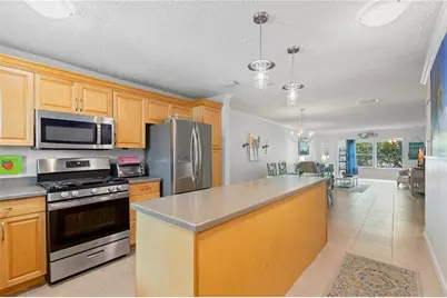 3114 59th Street S #302, Gulfport, FL 33707 - Photo 3