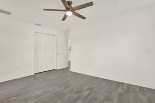 1979 Iowa Ave NE, Saint Petersburg, FL 33703 - Photo 27