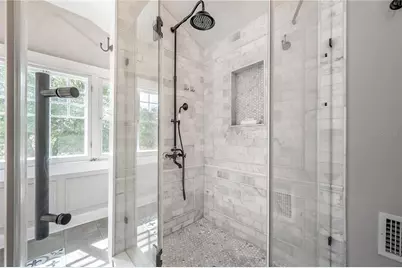 5608 N Seminole Avenue, Tampa, FL 33604 - Photo 31