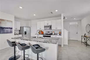 32606 Canyonlands Dr, Wesley Chapel, FL 33543 - Photo 5