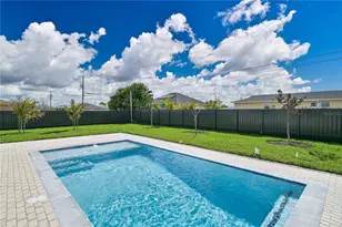 1326 NE 7th Pl, Cape Coral, FL 33909 - Photo 41