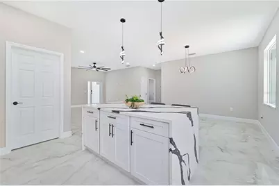 1326 NE 7th Place, Cape Coral, FL 33909 - Photo 15