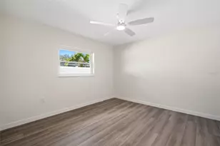 662 Villa Grande Ave S, Saint Petersburg, FL 33707 - Photo 7