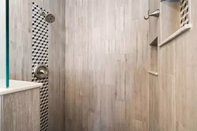 662 Villagrande Avenue S, Saint Petersburg, FL 33707 - Photo 27