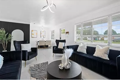 6083 50th Avenue N, Kenneth City, FL 33709 - Photo 7