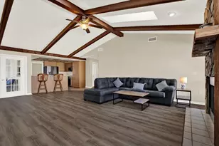 401 Running Horse Rd, Seffner, FL 33584 - Photo 11