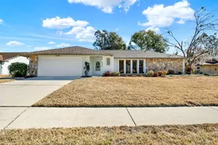 401 Running Horse Rd, Seffner, FL 33584 - Photo 1