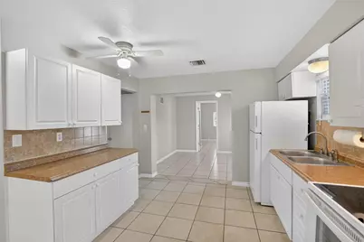 685 71st Avenue N, Saint Petersburg, FL 33702 - Photo 11
