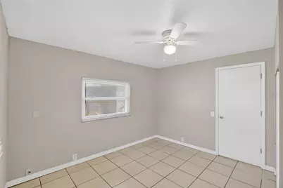 685 71st Avenue N, Saint Petersburg, FL 33702 - Photo 27