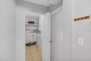 685 71st Ave N, Saint Petersburg, FL 33702 - Photo 29