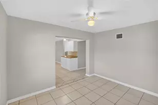 685 71st Ave N, Saint Petersburg, FL 33702 - Photo 15