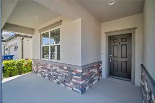 7384 Pool Compass Loop, Wesley Chapel, FL 33545 - Photo 5