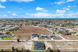 1925 NW 34th Pl, Cape Coral, FL 33993 - Photo 27