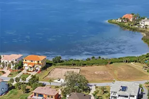 25 Harborpointe Dr, Port Richey, FL 34668 - Photo 9