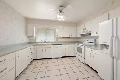 100 Bluff View Drive #114A, Belleair Bluffs, FL 33770 - Photo 7