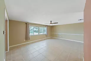 1324 Summerlin Dr, Clearwater, FL 33764 - Photo 5