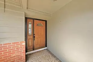 1324 Summerlin Dr, Clearwater, FL 33764 - Photo 3