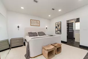 1064 Sylvia Ln, Tampa, FL 33613 - Photo 13