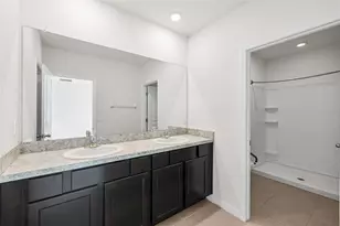 8502 Falling Blue Pl, Riverview, FL 33578 - Photo 3