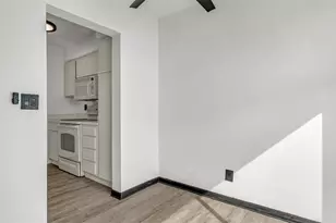 8800 Bardmoor Blvd, Seminole, FL 33777 - Photo 9