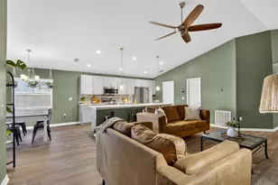 11911 Stone Pine St, Riverview, FL 33569 - Photo 9
