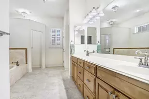 3418 Paso Fino Ln, Dover, FL 33527 - Photo 5