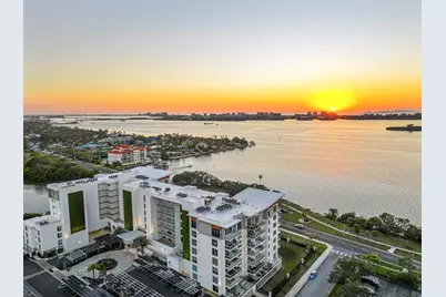 1028 Sunset Point Road #R4, Clearwater, FL 33755 - Photo 21