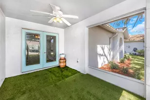 3957 Tarpon Pointe Cir, Palm Harbor, FL 34684 - Photo 23