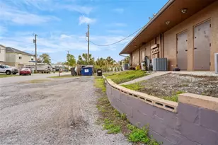 7390 Shoal Line Blvd, Weeki Wachee, FL 34607 - Photo 3