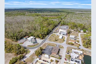 7390 Shoal Line Boulevard, Weeki Wachee, FL 34607 - Photo 9