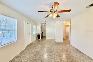 257 38th Ave SE, Saint Petersburg, FL 33705 - Photo 7